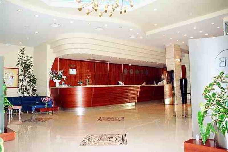Butrinti 4*